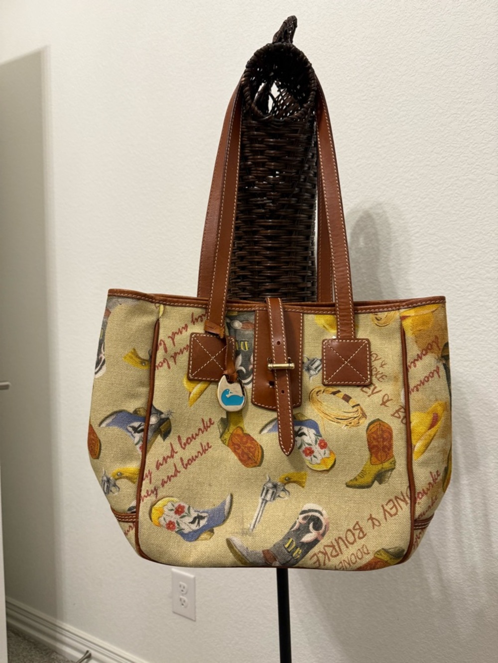 RARE Vintage Dooney & Bourke Western Print Canvas Tote 🌵